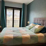Appartement D\'Artiste Lumineux Central 76M2